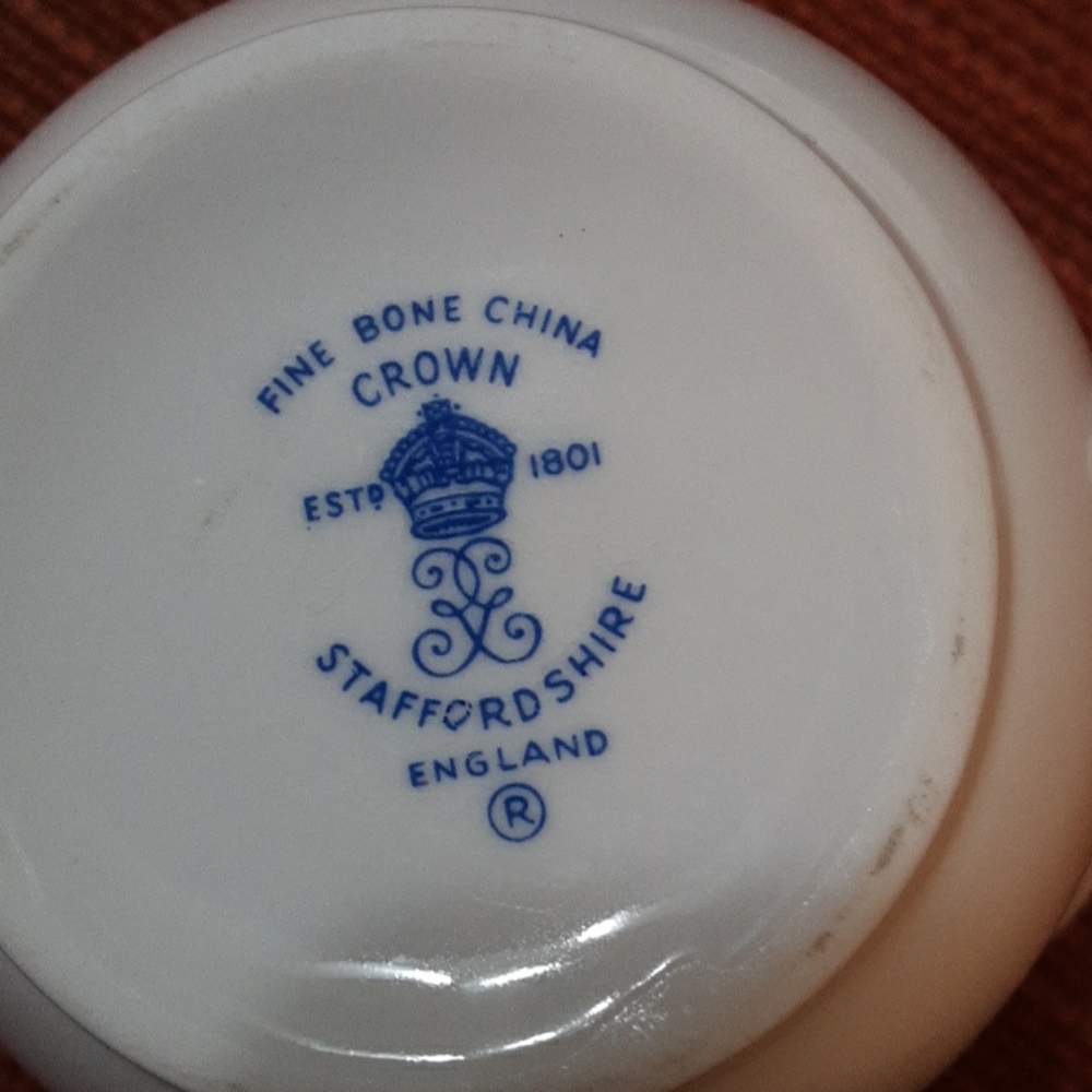 Crown Staffordshird Bird Bone China Cup and Saucer - Picture 3 of 5